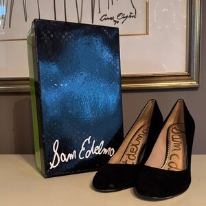 Sam Edelman Black Suede Heels (8M)